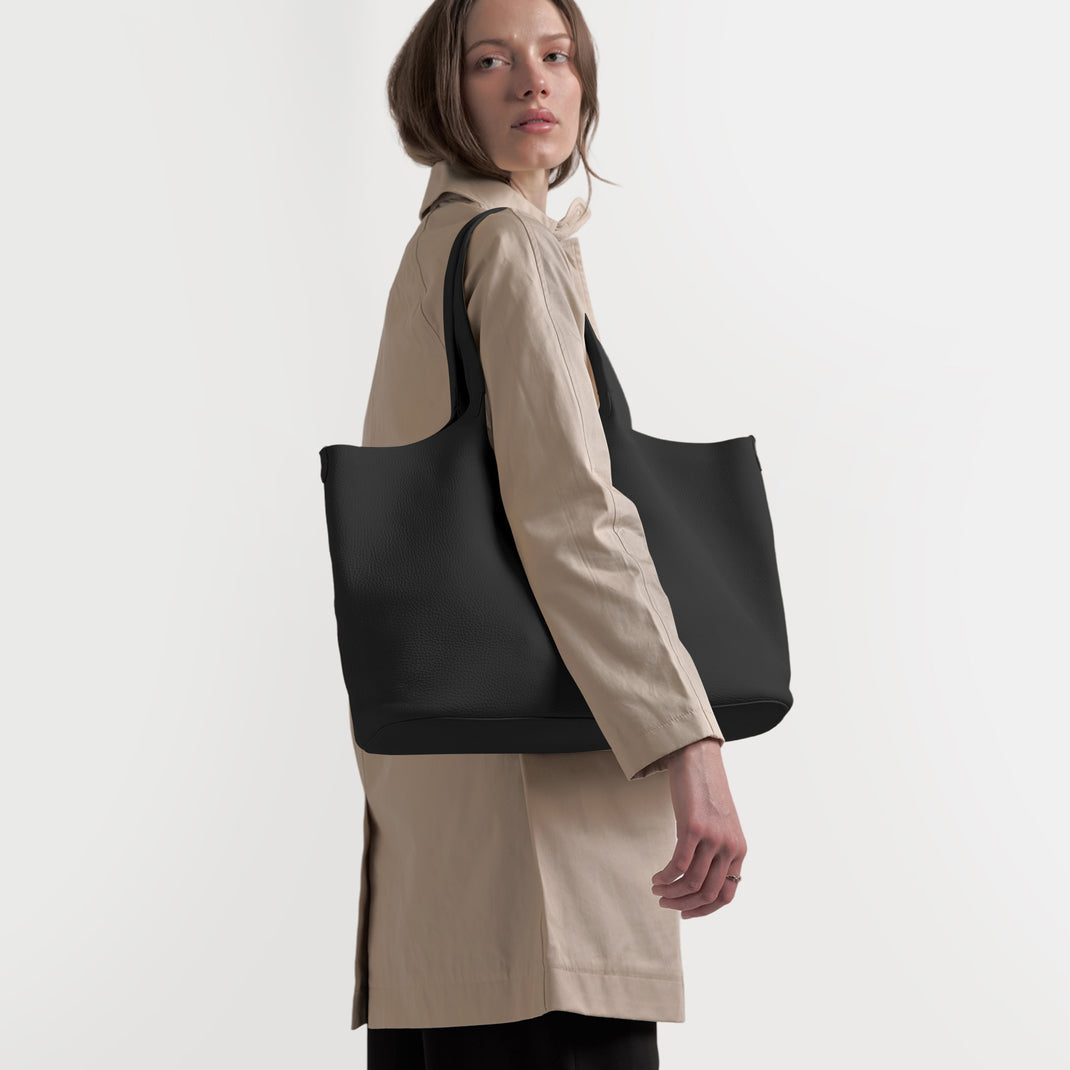 Mia Horizontal Tote Black Pebble