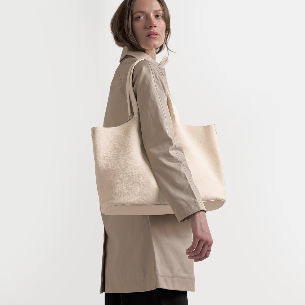 Mia Horizontal Tote Sand