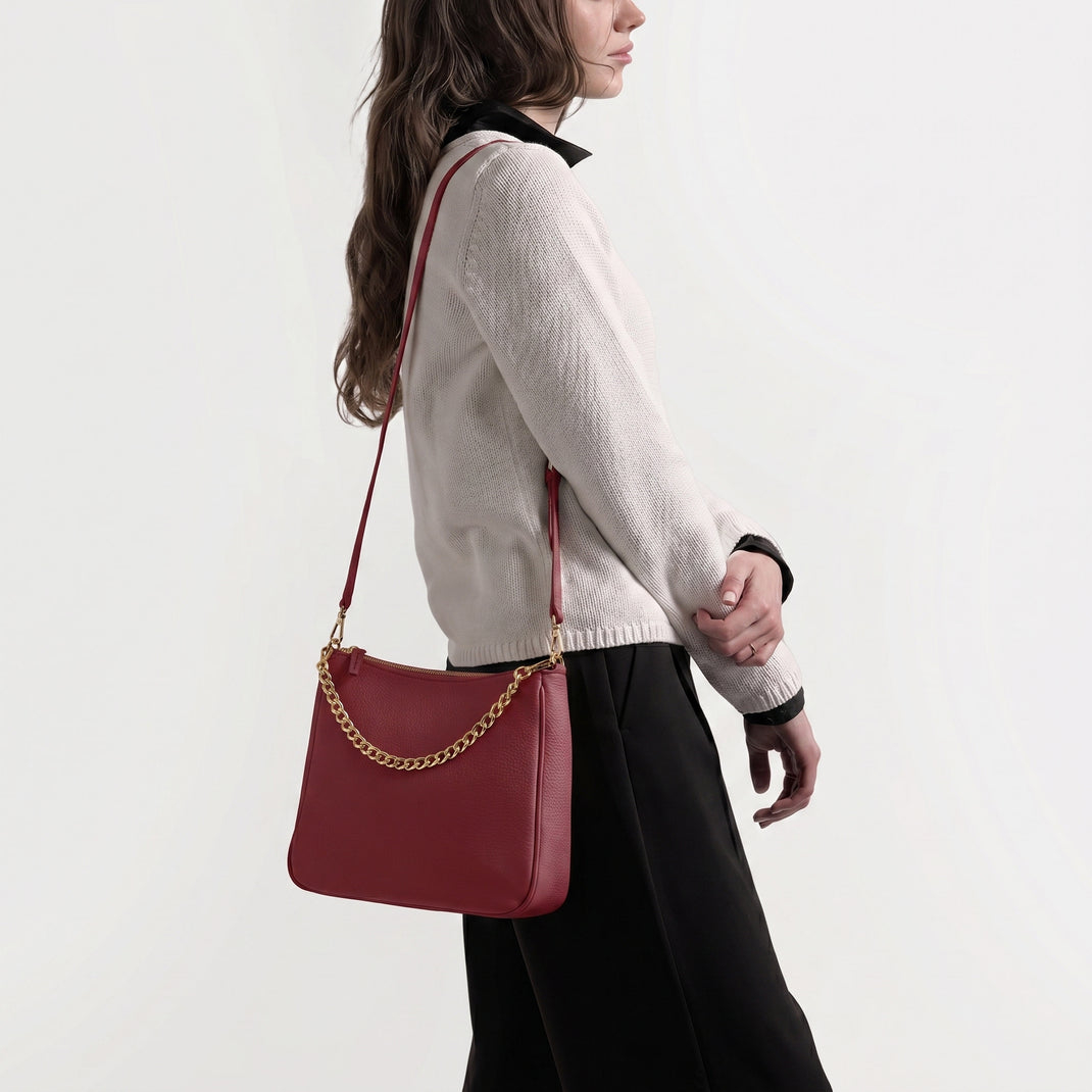 Bolso cruzado mediano con cadena Greta Rojo granate