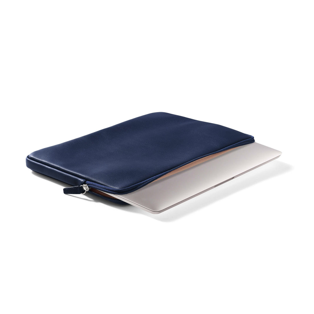 14-Inch-MacBook-Sleeve-Blue-044-375-1