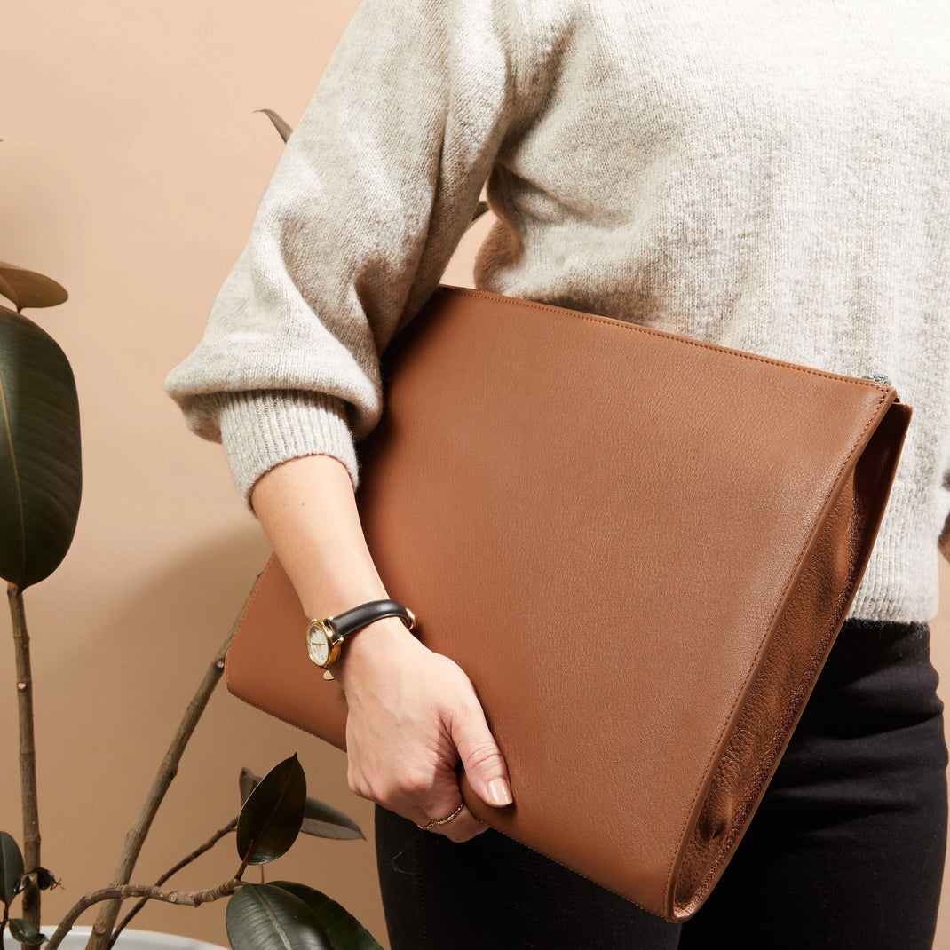 Gusseted-Document-and-Laptop-Holder-Tan-849-229-1