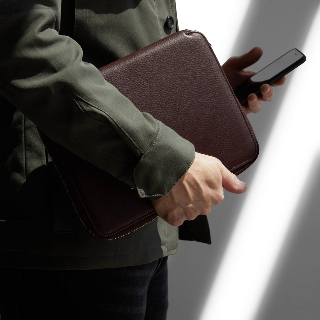 Tech-Folio-Brown-784-340-1