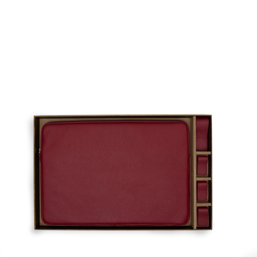 16 Inch Laptop Essentials Gift Set Garnet Red